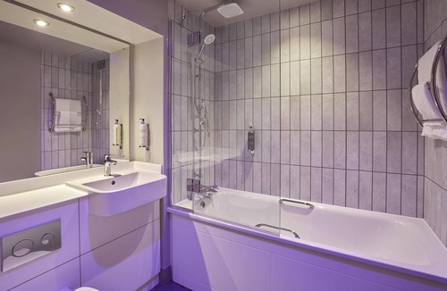 Portishead Hotel | Premier Inn Portishead