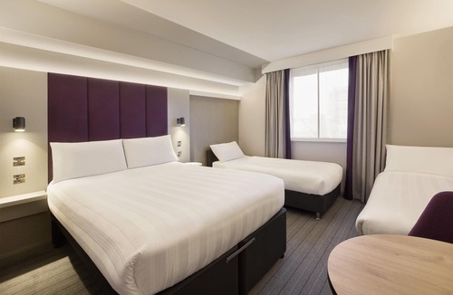 Portishead Hotel | Premier Inn Portishead