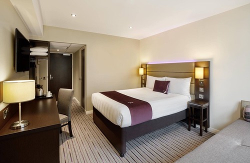 Saffron Walden Hotel | Premier Inn Saffron Walden