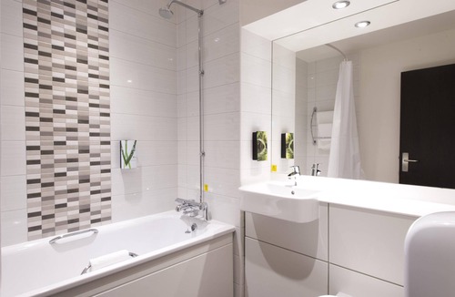 Sevenoaks Hotel | Premier Inn Sevenoaks