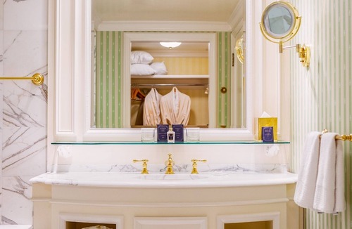 Downtown Salt Lake City Hotel | Premier King | Grand America | Wellness classes, pools, Grand Spa | 2 Units