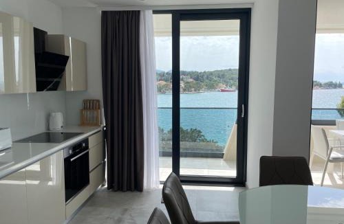 Loviste Apartment | Premier Laguna Apartment