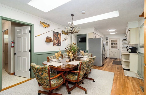 Lakeview House | Premier Riverfront Location ~ NEW BOATDOCK~ biking trails ~Bull Shoals Lake Fun