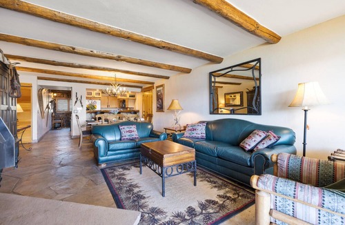 Dillon Condo | Premier Scenic Lakefront Luxury - Ski Country in the Heart of Colorado