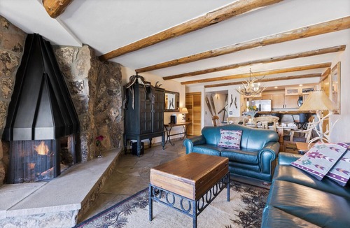 Dillon Condo | Premier Scenic Lakefront Luxury - Ski Country in the Heart of Colorado