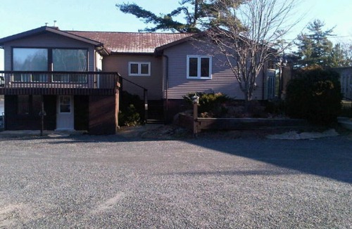 Byng Inlet House | Premier Vacation Home In Pointe Au Baril On - Pointe Au Baril Station