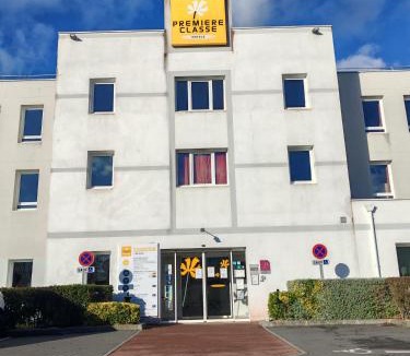 Saint-Contest Hotel | Premiere Classe Caen Nord - Mémorial
