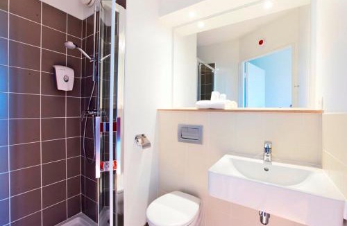 Saint-Contest Hotel | Premiere Classe Caen Nord - Mémorial