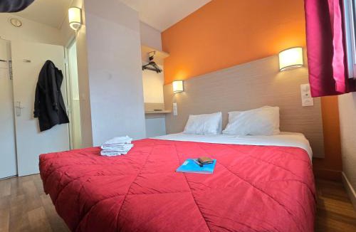 Ormoy Hotel | Premiere Classe Evry Sud - Mennecy