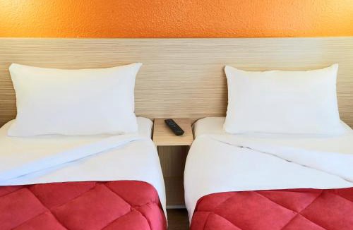 Saint-Jean-de-Vedas Hotel | Premiere Classe Montpellier Ouest - St Jean De Vedas
