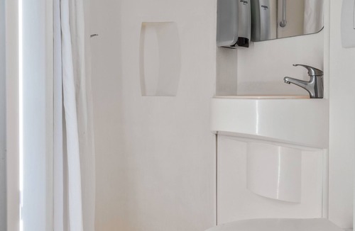 Barentin Hotel | PREMIERE CLASSE ROUEN NORD - Barentin