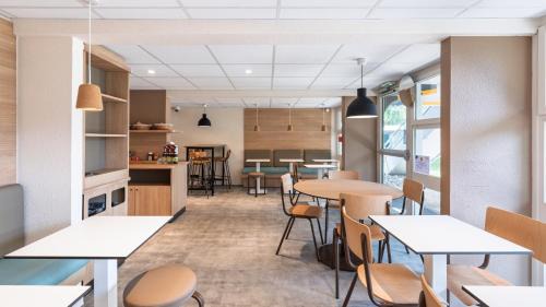 Rouvignies Hotel | Premiere Classe Valenciennes Sud - Rouvignies