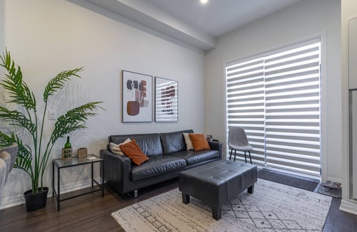 Milton Condo | Premium 1 Bed w/Rental Car, WiFi, Netflix and Prime Included