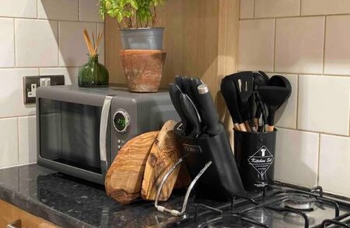 Clapton Condo | Premium 1-bedroom Flat Hackney