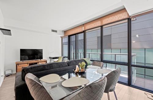 Bay Cloverhill Apartment | Premium 1 Bedroom with City View