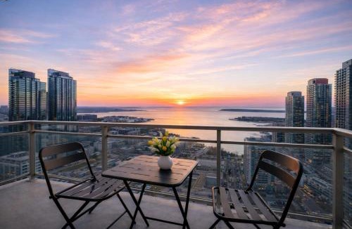 CityPlace Apartment | Premium 1BR plus Den Condo