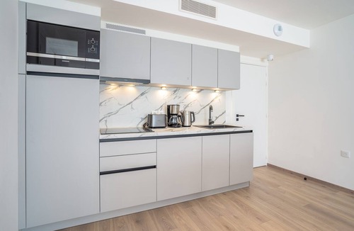Camiers Apartment | [Premium] Apartment with 3 rooms 1 with double beds, 1 with 2 single beds & 1 bunk beds