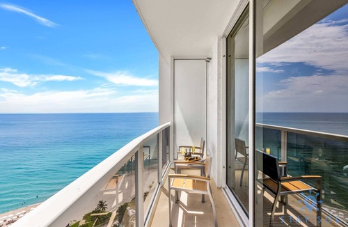 Sunny Isles Beach Condo | Premium Amenities Studio - Ocean View