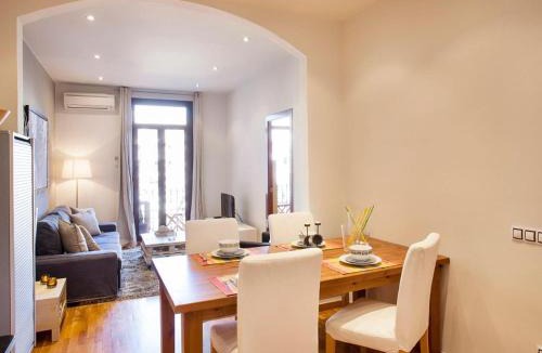 Sant Antoni Apartment | Premium apartment in Barcelona
