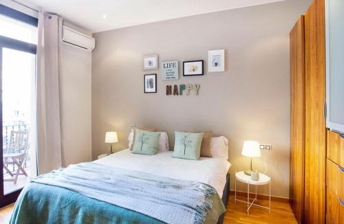 Sant Antoni Apartment | Premium apartment in Barcelona