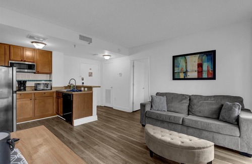 Southwest Orlando Resort | Premium Condos near Universal Studios