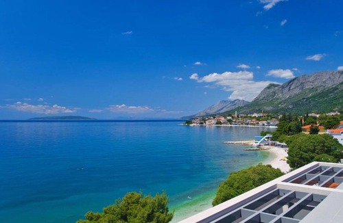 Gradac Apartment | Premium Double Room With Private Bathroom
