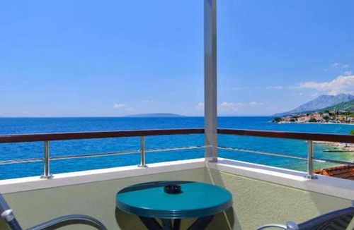 Gradac Apartment | Premium Double Room With Private Bathroom 4