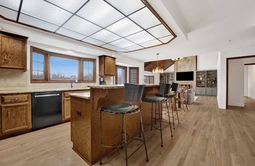 Village of Long Grove House | Premium Extended Stay Rental with Views