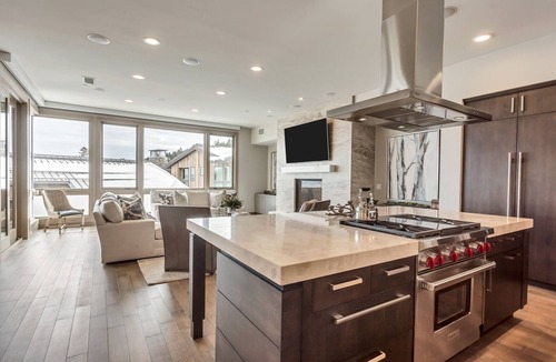 Deer Valley Condo | Premium Five Bedroom Suite by RedAwning