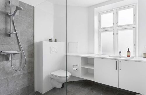 Midtbyen Apartment | Premium High-Street Home w Large Private Terrace