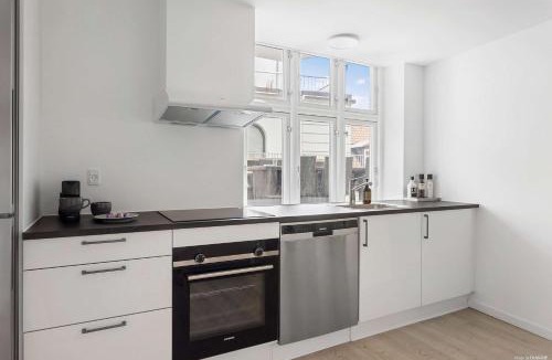 Midtbyen Apartment | Premium High-Street Home w Large Private Terrace
