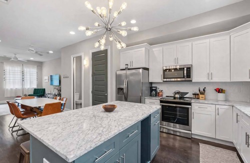 Hadley - Washington House | Premium house for large groups with sky deck view!