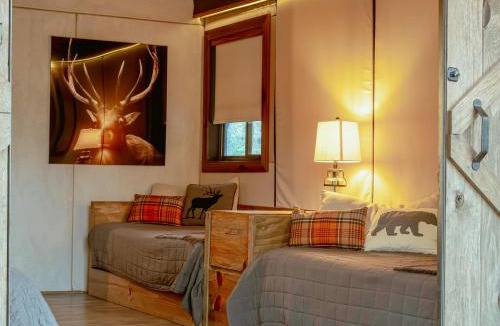 Camp Swift Other | Premium Lakefront Cabin 1 The Armadillo