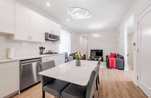 Oakwood Village Apartment | Premium luxury four-plex suite- midtown Toronto