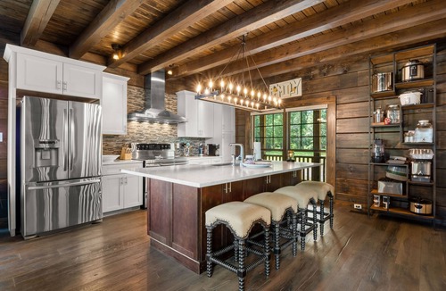 Negreet House | Premium+ Luxury Log Lodge, Prime Fishing, Double-Deck and Dock,Lake Views
