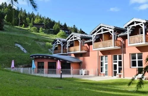 Bois-d'Amont Apartment | Premium Room 3 People - Full Board