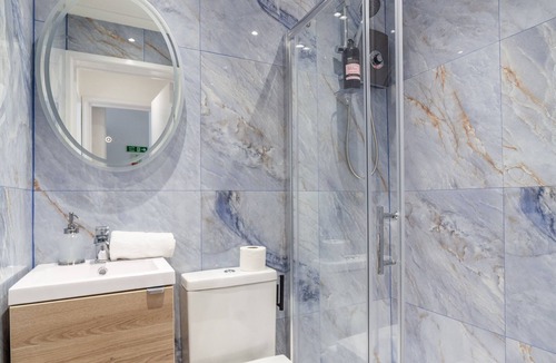 Brownswood Apartment | Premium Studio Flat in Finsbury Park