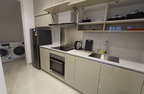 New Salak South Village Apartment | Premium suite KLCC|shopping mall connected#Infinitypool