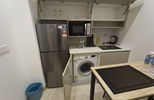 New Salak South Village Apartment | Premium suite KLCC|shopping mall connected#Infinitypool