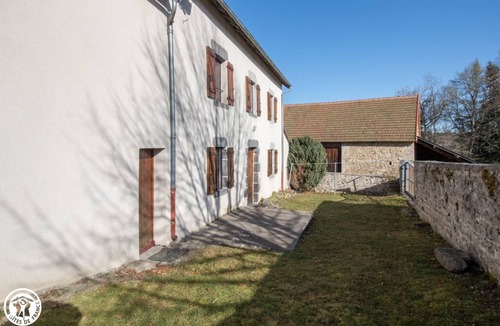 Vervialle House | Presbytère - LA Celle-d'auvergne