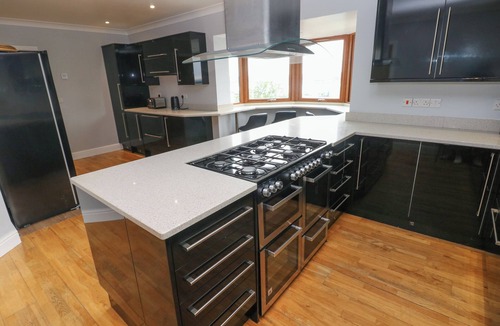 Pembroke Dock Cottage | Preseli Heights