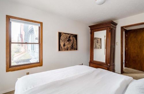 Goose Hollow House | Preserved 1907 Classic 2BR - 92 WalkScore