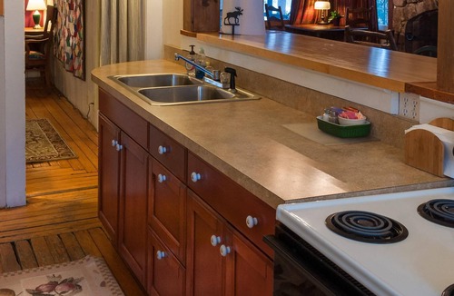 Meacham Cabin | President's Cabin with Lake View