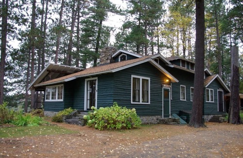 Meacham Cabin | President's Cabin with Lake View