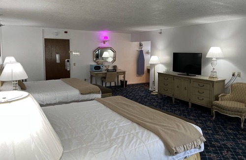 Presque Isle Hotel | Presque Isle Inn & Convention Center