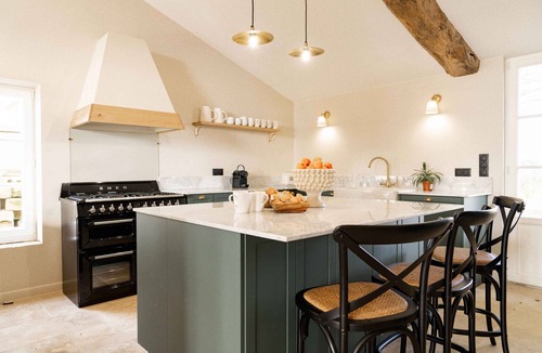 Neac House | Pressoir de la Fleur