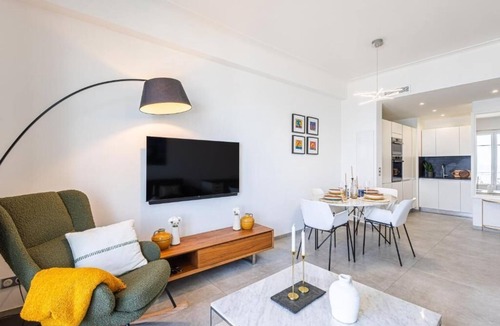La Californie Apartment | Prestige apartment on the Promenade des Anglais. Panoramic sea view.