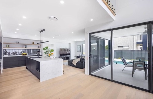 Rochedale House | Prestige & Elegance 5BR House w/Pool @Rochedale