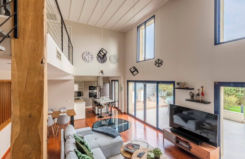 Barbery House | Prestige, elegant 185 m² countryside home in the heart of Barbery.