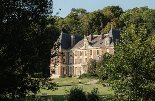 Saint-Cyr-en-Arthies Apartment | Prestige Suite for 2 with a view of the garden